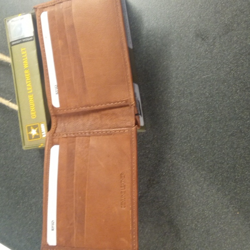 U.S.Army genuine leather bi fold wallet - Picture 2 of 5